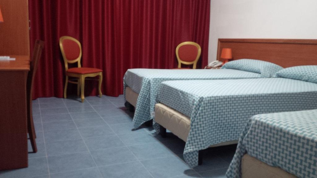 Hotel Total Family Fuscaldo Chambre photo