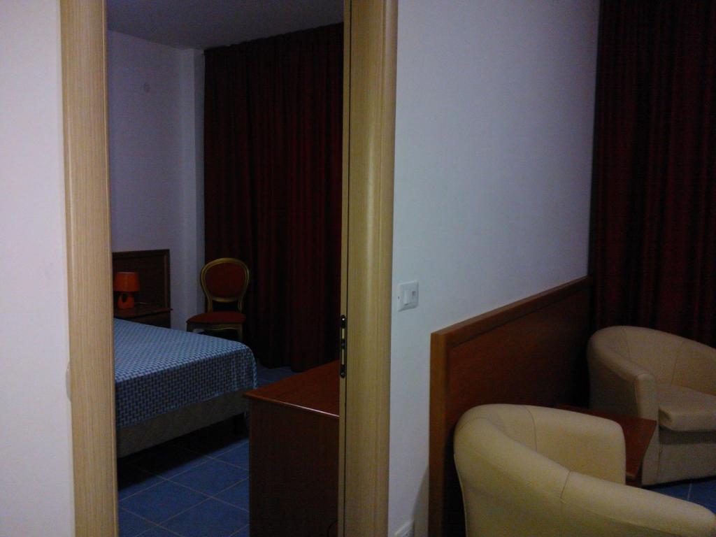 Hotel Total Family Fuscaldo Chambre photo